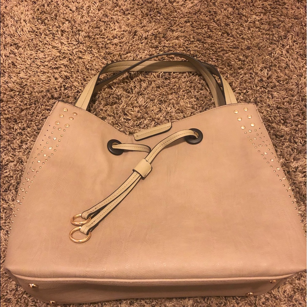 Purse - Picture 1 of 3